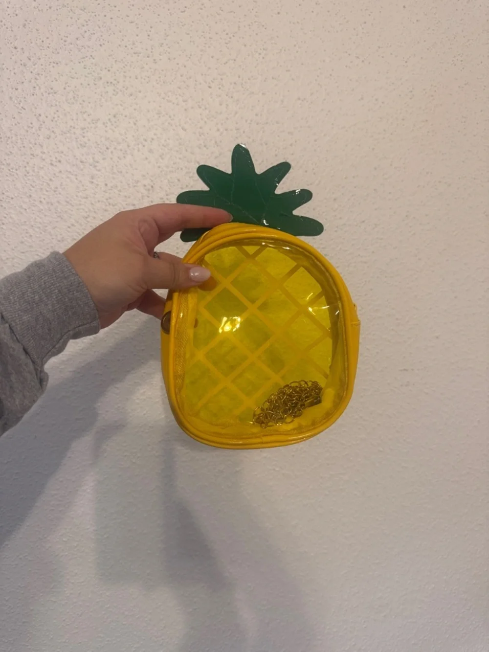 Fruit Shape Crossbody Bag Set - Pineapple, Watermelon, Strawberry, Lemon - Picture 4 of 7